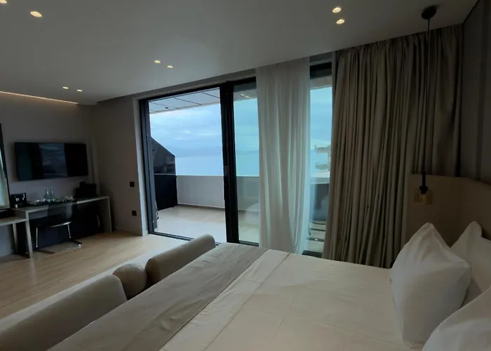 Al'Yacht Premium Hotel Sarandë